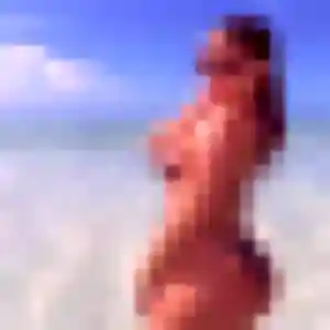 Priscilla (33 ans) à Bonifacio cherche une rencontre ce soir