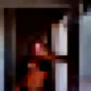 plan cul à Entraigues-sur-la-Sorgue : photo de Azalee, 29 ans - accès libre
