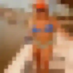 Kenza, 19 ans, connectée à Gardanne pour une rencontre coquine