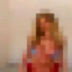 Découvre Jacqueline, 24 ans à Monteux en privé
