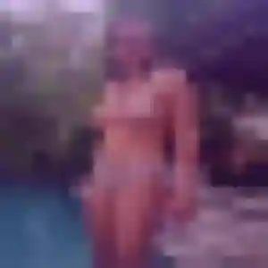Marie-Claire, 21 ans, connectée à Mouriès pour une rencontre coquine