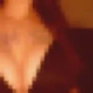 Charline, femme de 21 ans propose plan cul à Plan-de-Cuques