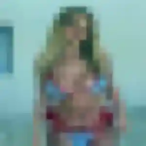 plan cul à Port-Saint-Louis-du-Rhône : photo de Phoebe, 19 ans - inscription gratuite
