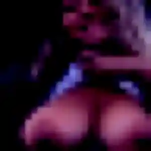 Louise, 29 ans, disponible à Puget-Ville pour un plan cul