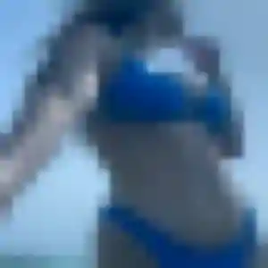 plan cul à Robion : photo de Salima, 28 ans - accès libre