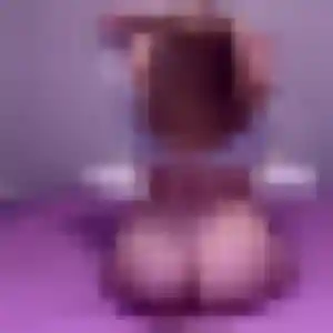 Contacte Henriette, 36 ans à Saint-Laurent-du-Var en privé