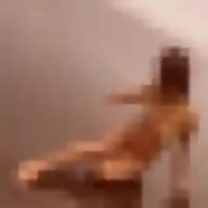 Agnes, 24 ans, connectée à Tourrettes-sur-Loup pour une rencontre coquine