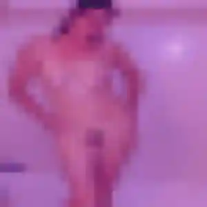 plan cul à Villeneuve : photo de Maya, 26 ans - inscription gratuite